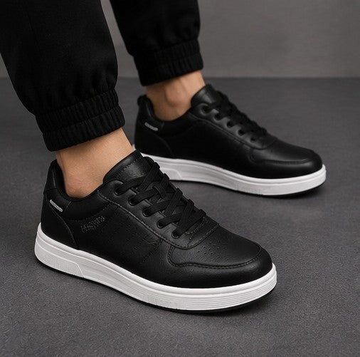 Omar Essential – Classic Sneakers